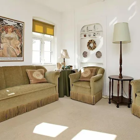 Sleeps 15 Wifi Feriehus Kertinge