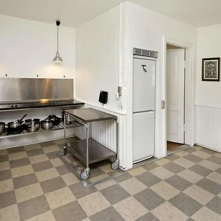Sleeps 15 Wifi